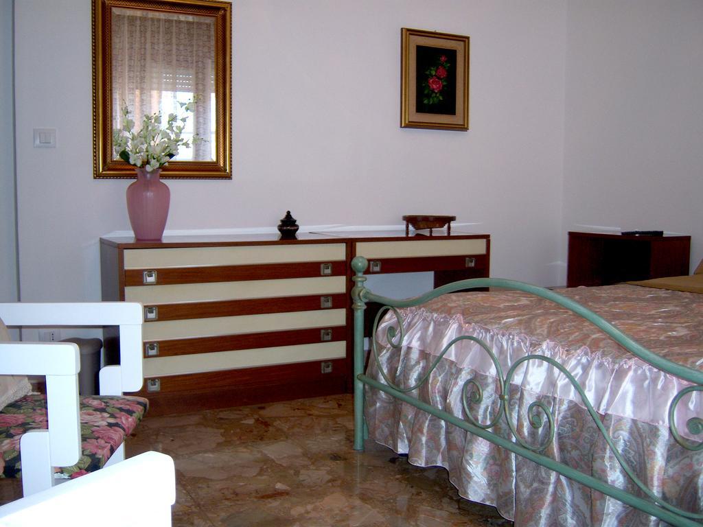 Bed And Breakfast Geckos Brindisi Eksteriør billede